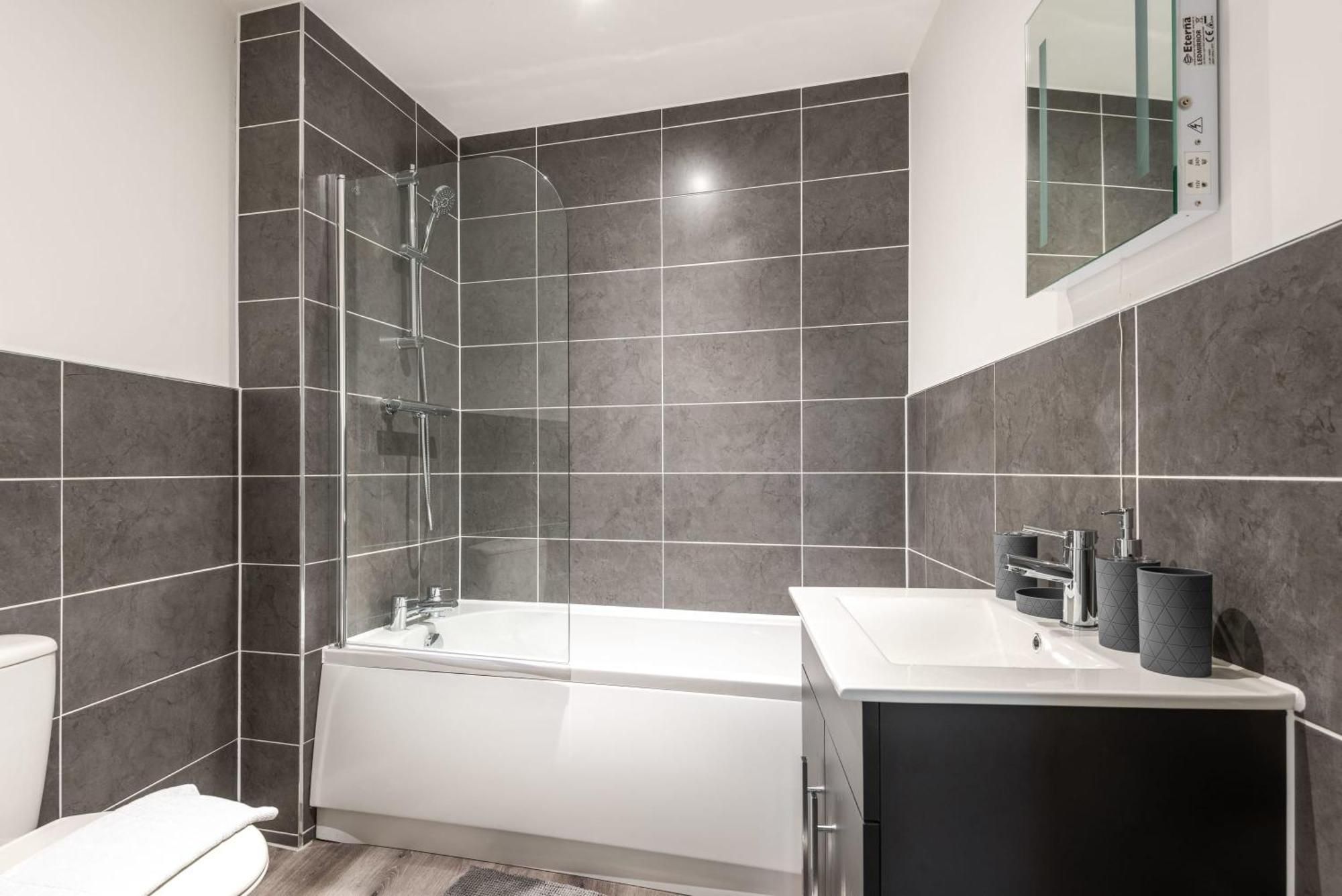 Lovely 1 Bedroom Apartment In Central Rotherham Dış mekan fotoğraf